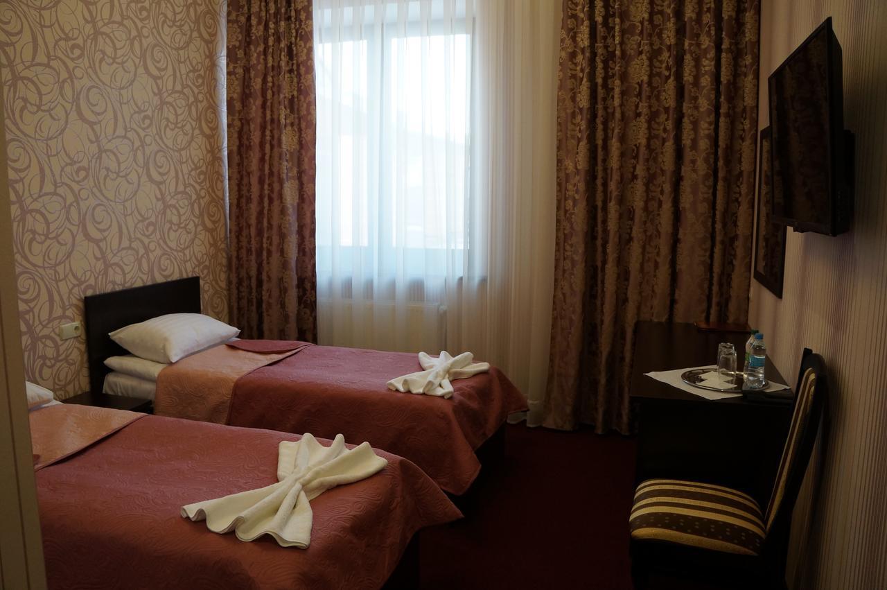 Best Hotel And Restaurant Complex Dunaivtsi Ruang foto