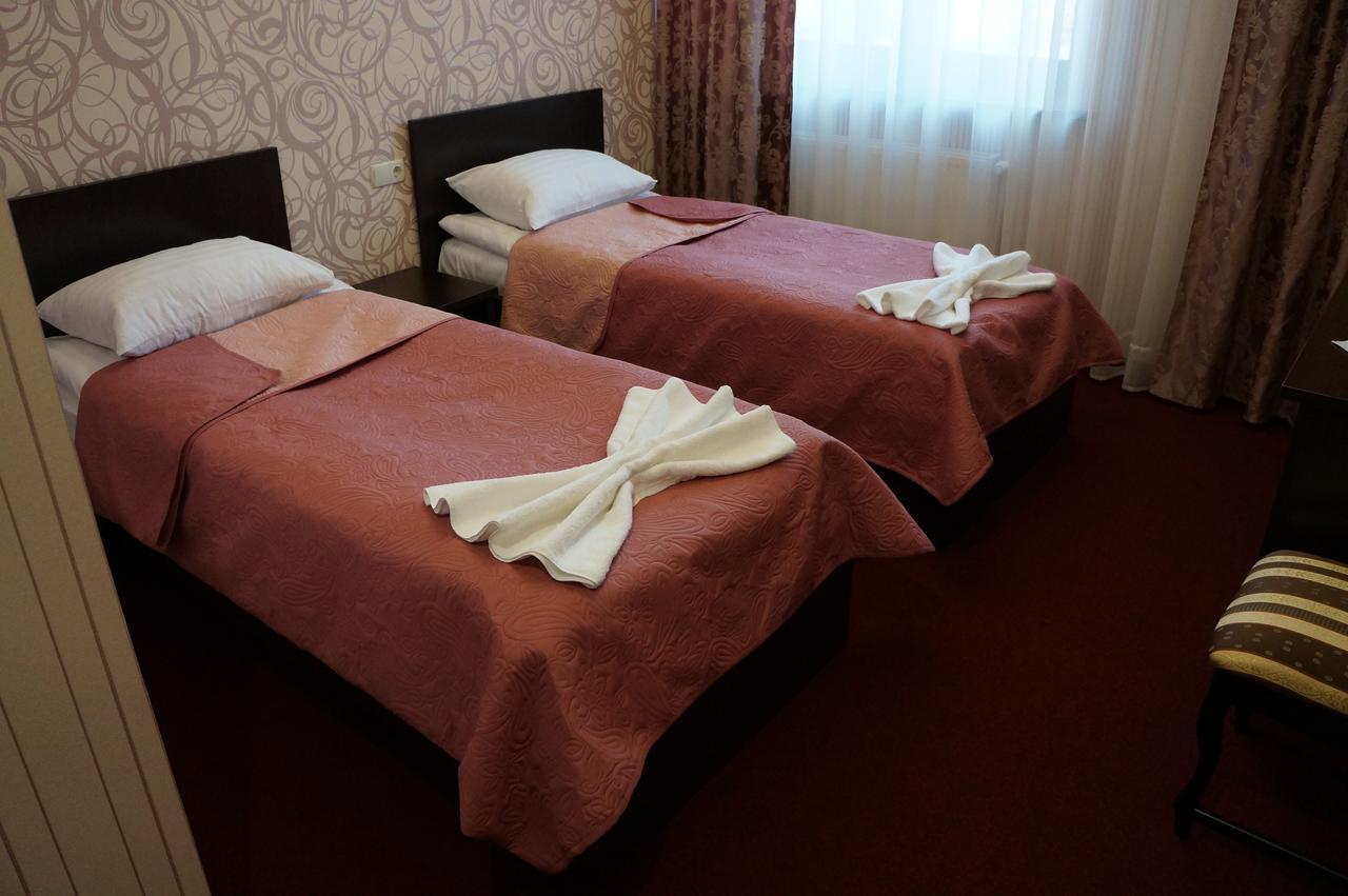 Best Hotel And Restaurant Complex Dunaivtsi Ruang foto