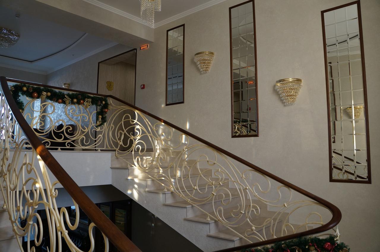 Best Hotel And Restaurant Complex Dunaivtsi Bagian luar foto